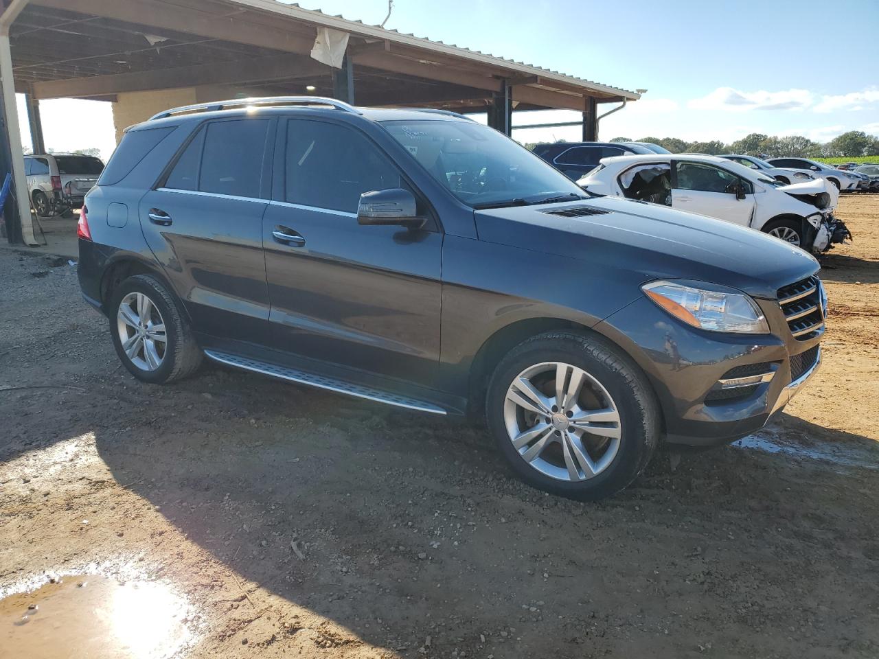 2014 Mercedes-Benz M-klasse VIN 4JGDA5HB0EA376051 Copart auction photo, minor dent/scratches damage thumbnail 4