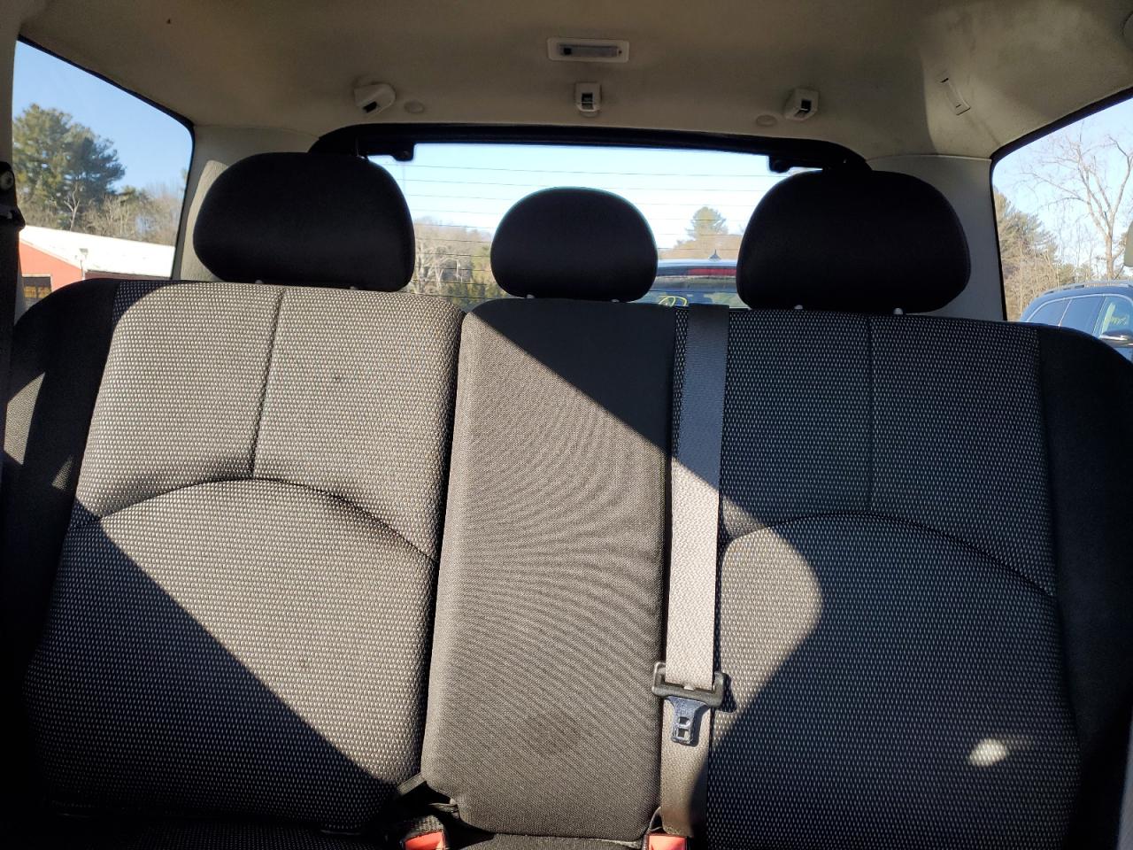 2005 Mazda Tribute VIN 4F2CZ94135KM53129 Copart auction photo, front end damage thumbnail 10