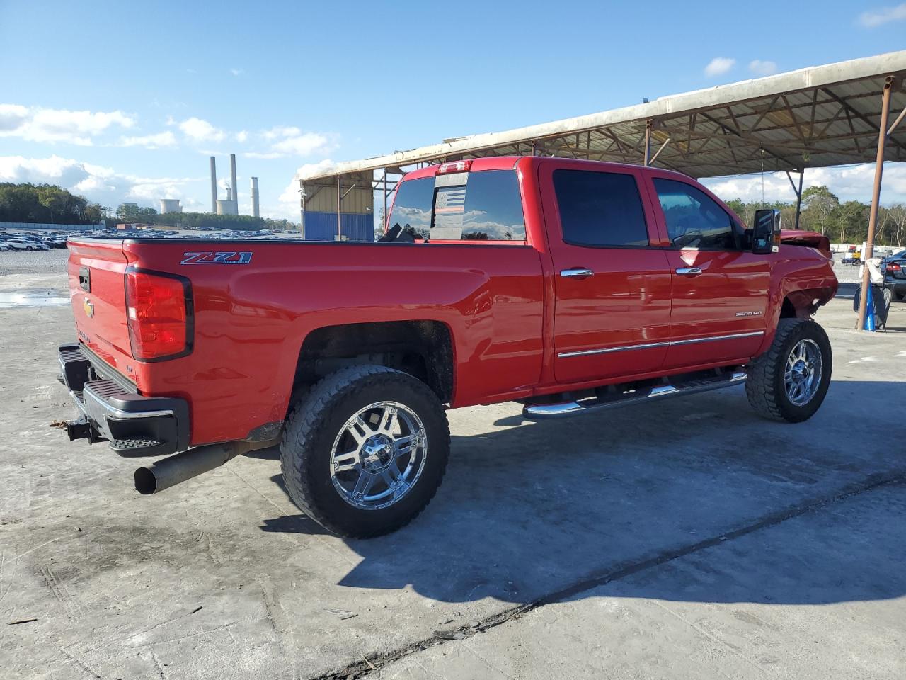 2015 Chevrolet Silverado VIN 1GC1KWE81FF129659 Copart auction photo, front end / minor dent/scratches damage thumbnail 3