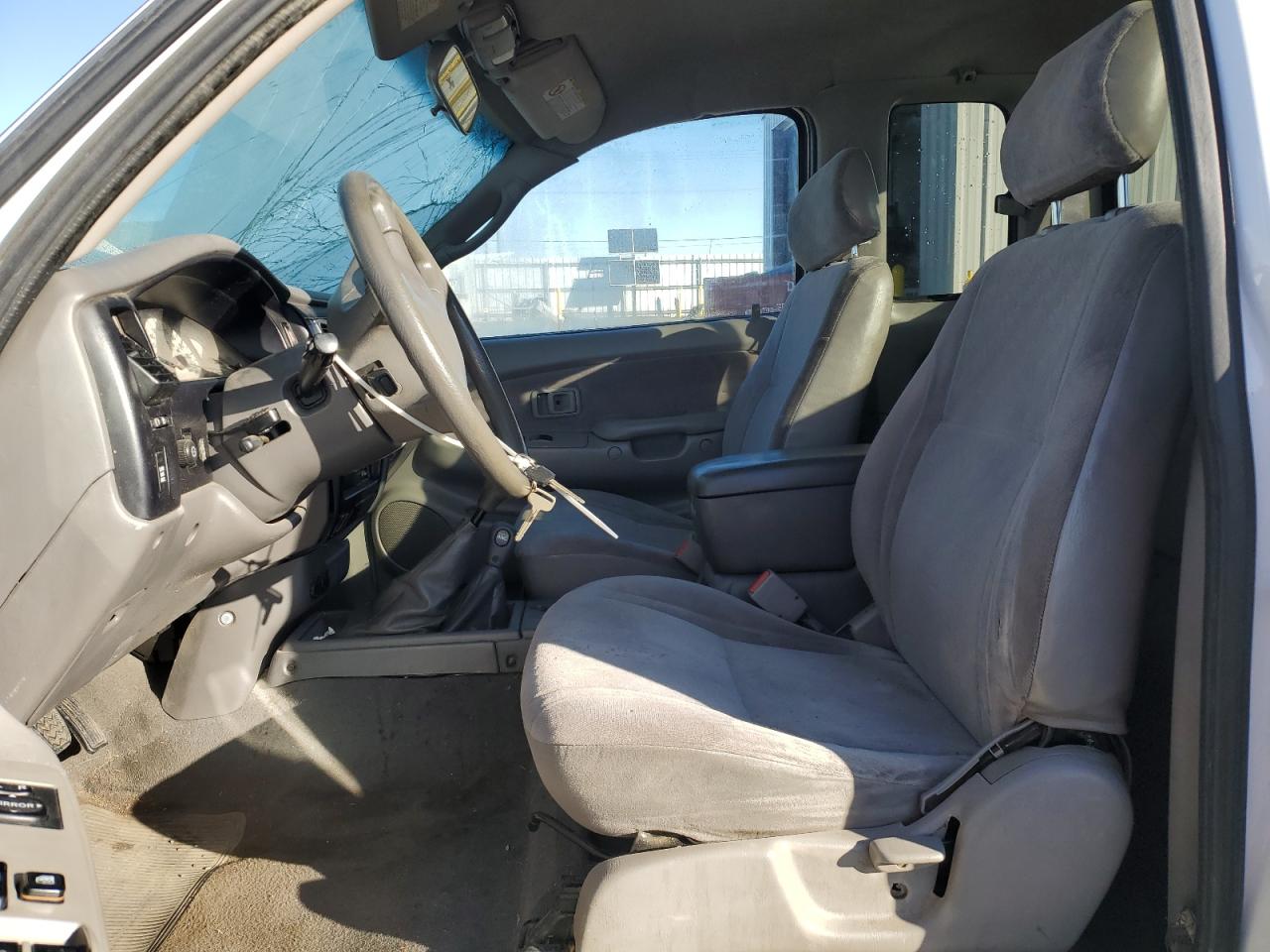 2001 Toyota Tacoma VIN 5TEWN72N11Z770061 Copart auction photo, rollover damage thumbnail 7