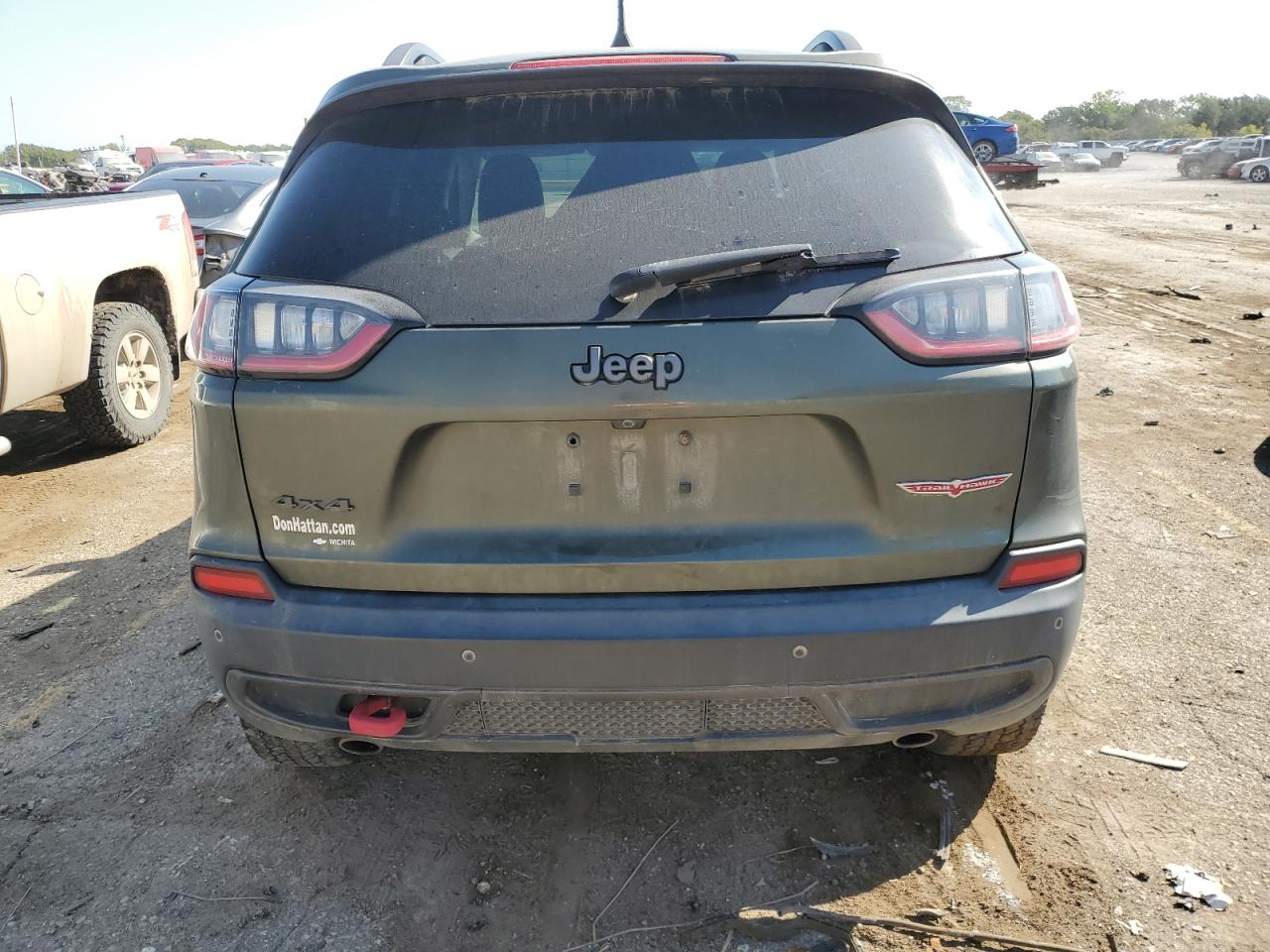 2019 Jeep Cherokee VIN 1C4PJMBXXKD199552 Copart auction photo, front end / minor dent/scratches damage thumbnail 6