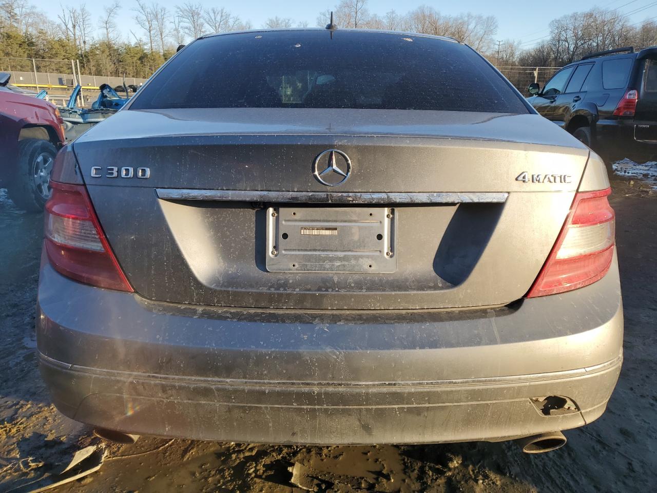 2011 Mercedes-Benz C-klasse VIN WDDGF8BB5BR155299 Copart auction photo, front end / rear end damage thumbnail 6