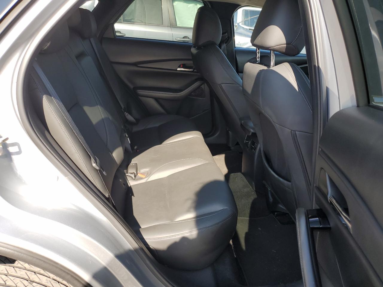 2021 Mazda CX-30 VIN 3MVDMACLXMM304360 Copart auction photo, front end damage thumbnail 10
