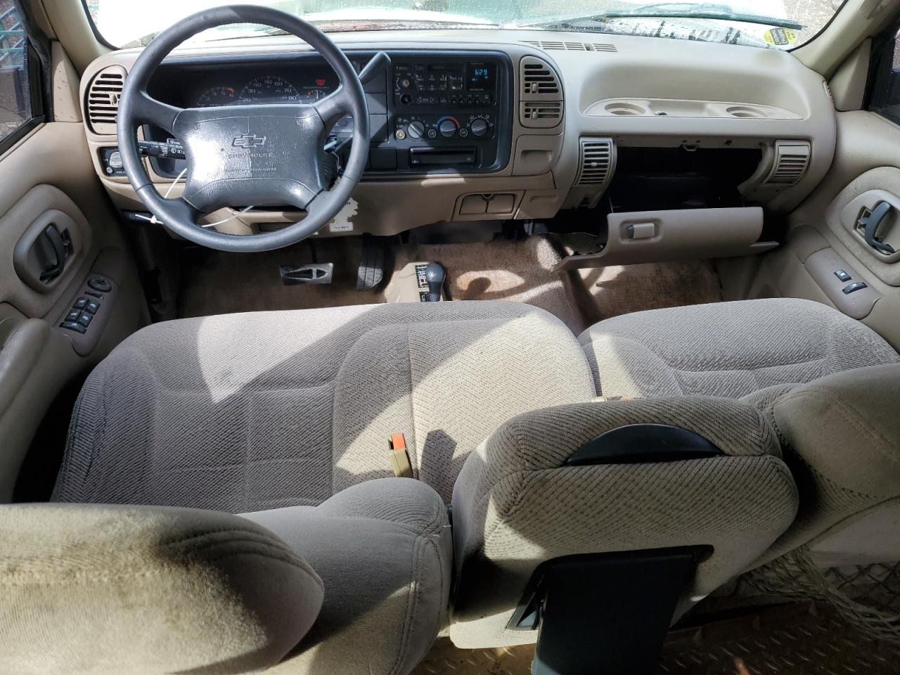 1996 Chevrolet Tahoe VIN 1GNEK13R5TJ420715 Copart auction photo, side / minor dent/scratches damage thumbnail 8