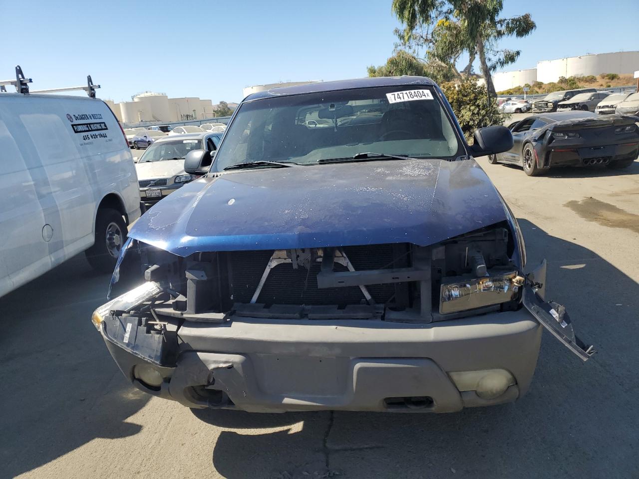 2002 Chevrolet Avalanche VIN 3GNEK13T62G111797 Copart auction photo, front end damage thumbnail 5