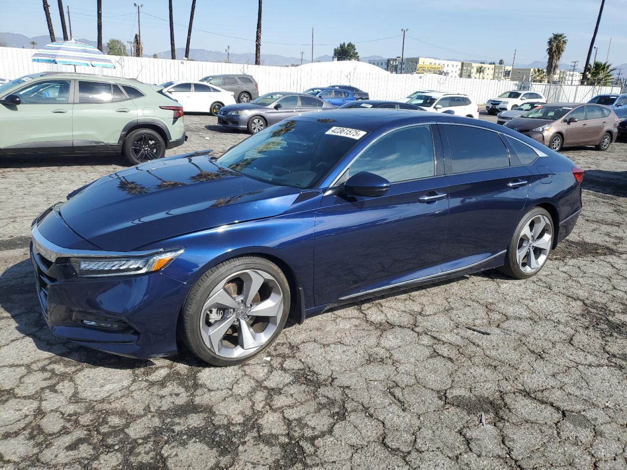 2018 Honda Accord VIN 1HGCV1F97JA011570