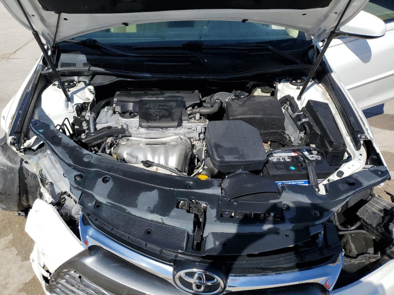 2015 Toyota Camry VIN 4T4BF1FK0FR472787 Copart auction photo, front end / minor dent/scratches damage thumbnail 11