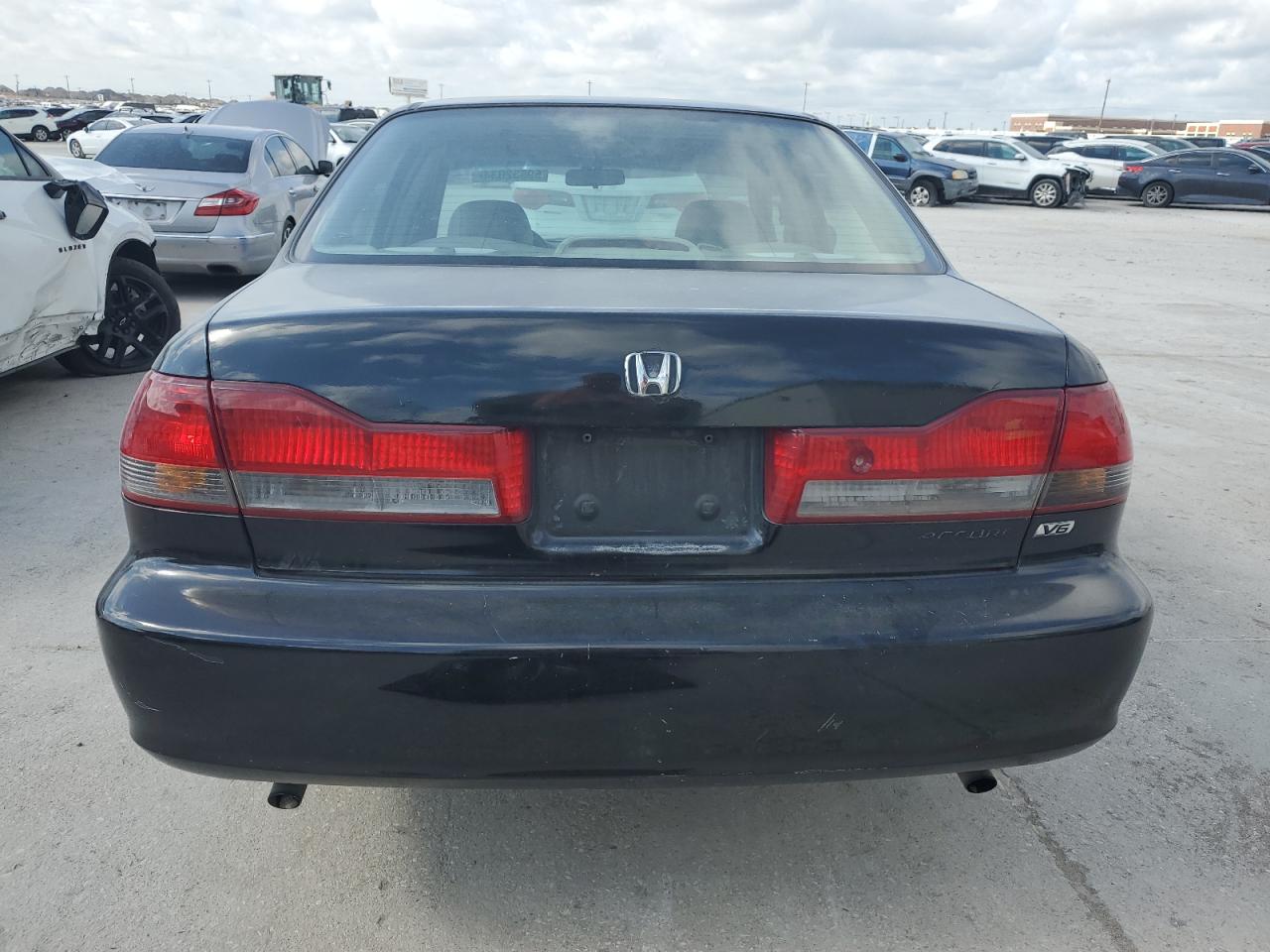 2001 Honda Accord VIN 1HGCG16581A067279 Copart auction photo, water/flood damage thumbnail 6