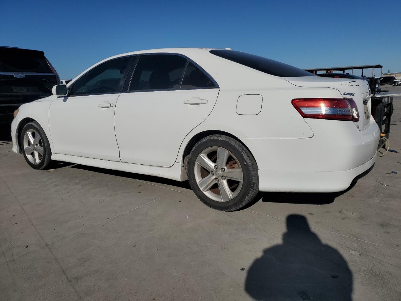 2011 Toyota Camry VIN 4T1BF3EK4BU587992 Copart auction photo, rear end damage thumbnail 2