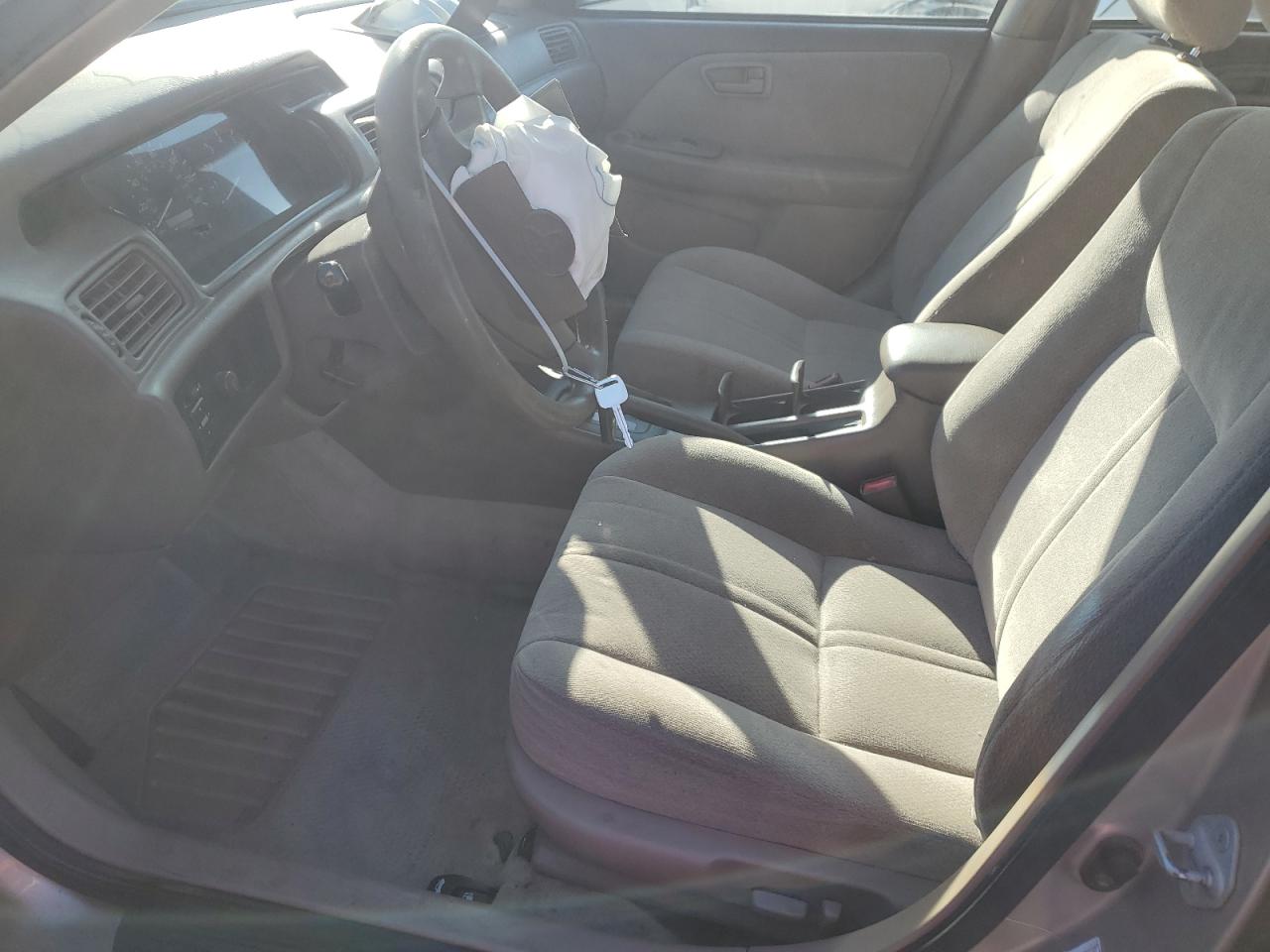 2001 Toyota Camry VIN JT2BG22K710569243 Copart auction photo, front end damage thumbnail 7