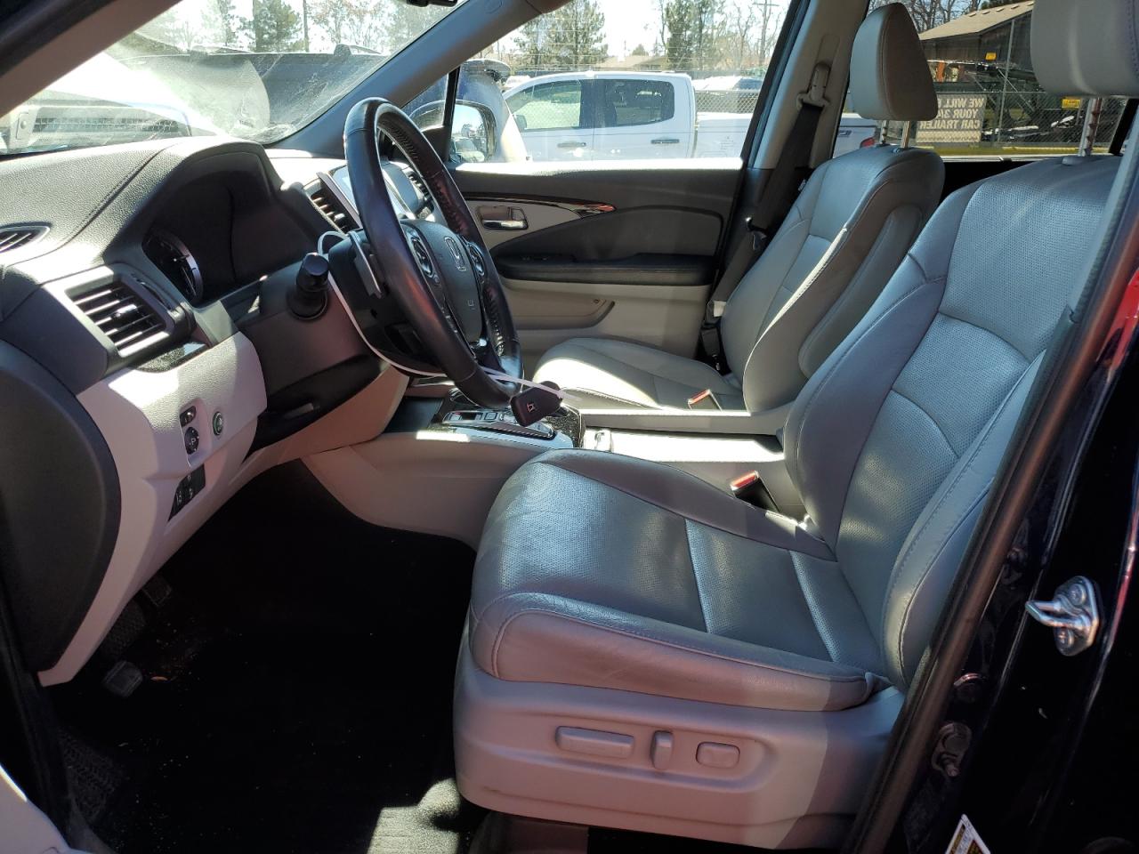 2017 Honda Pilot VIN 5FNYF6H02HB041042 Copart auction photo, side / rear end damage thumbnail 7
