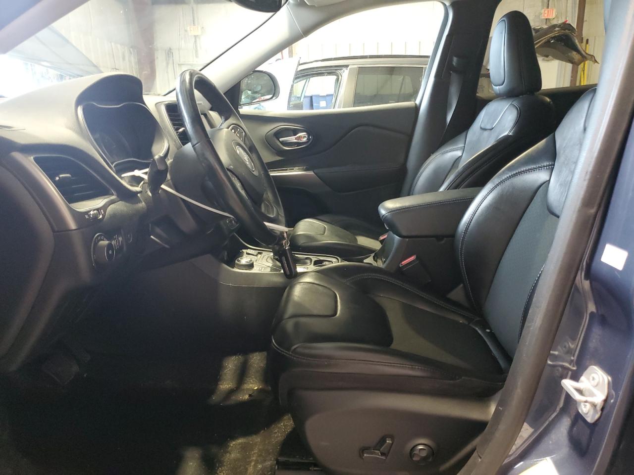 2019 Jeep Grand Cherokee VIN 1C4PJMLB5KD364085 Copart auction photo, front end damage thumbnail 7