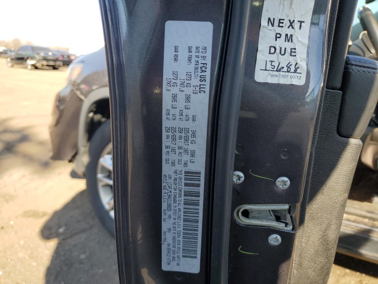 2019 Jeep Grand Cherokee VIN 1C4PJMLB4KD198626 Copart auction photo, front end / minor dent/scratches damage thumbnail 15