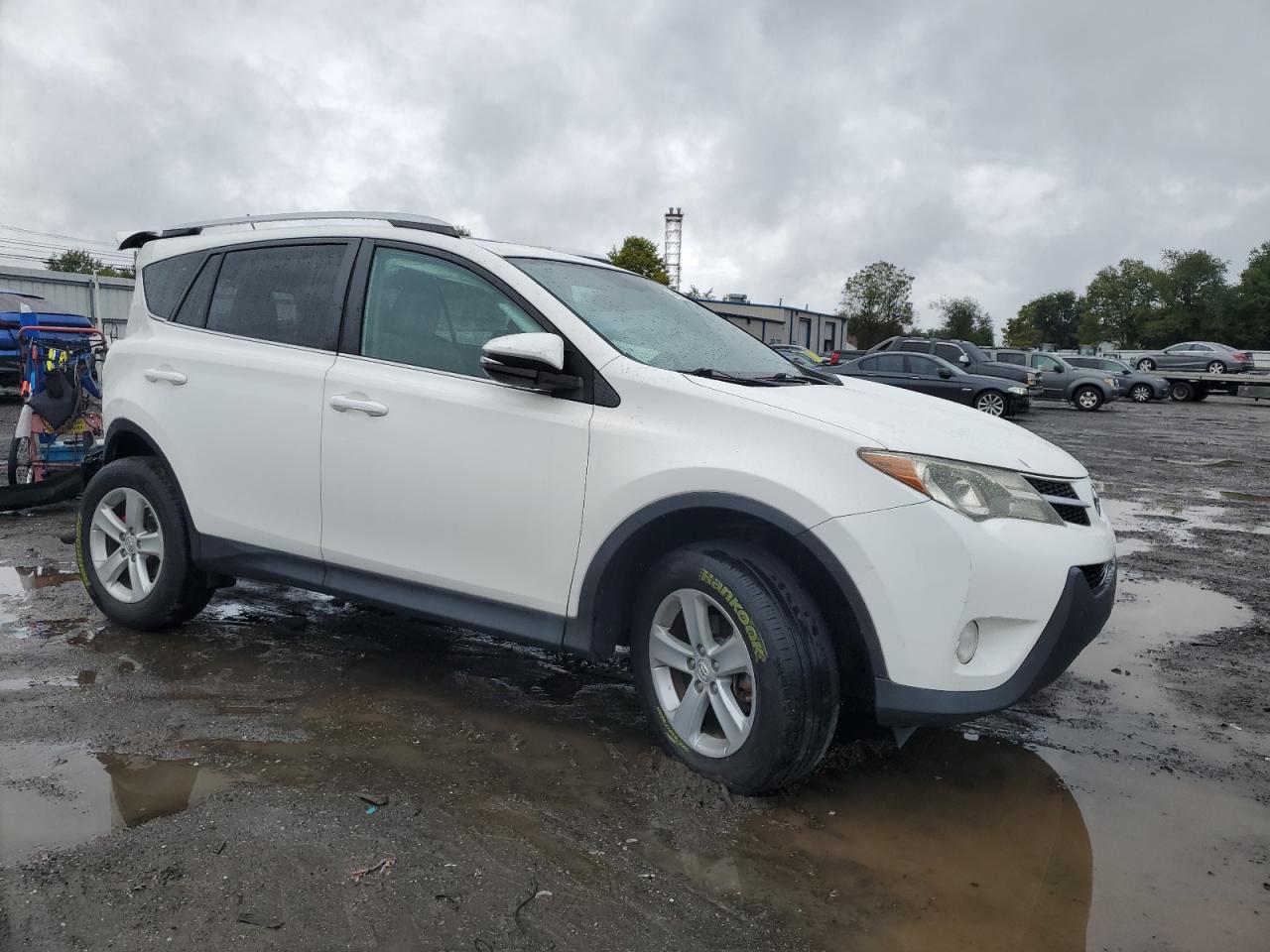 2013 Toyota RAV 4 VIN 2T3RFREV8DW045591 Copart auction photo, rear end / minor dent/scratches damage thumbnail 4