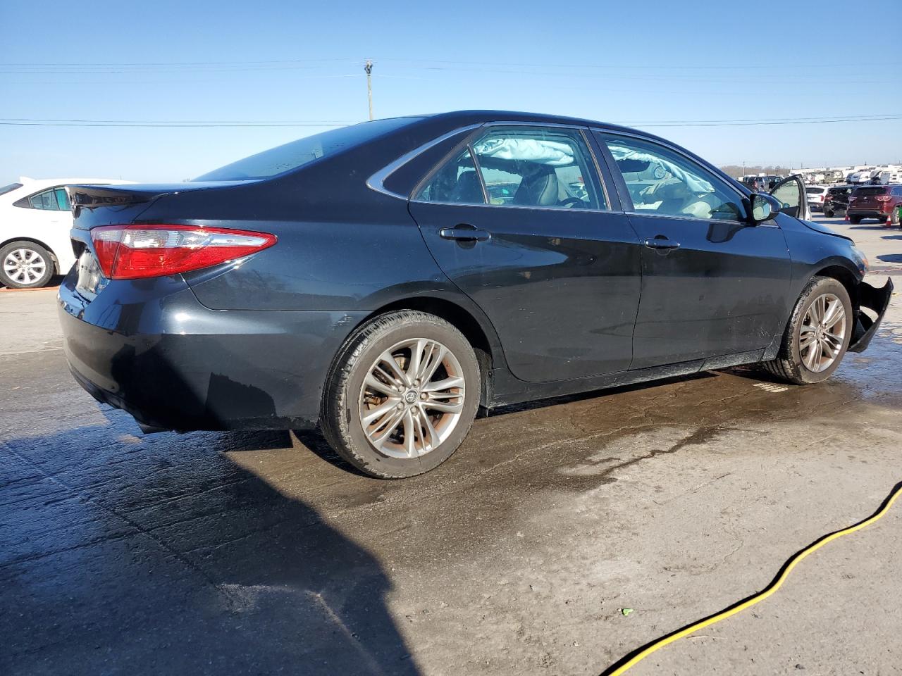 2015 Toyota Camry VIN 4T1BF1FK2FU073907 Copart auction photo, front end / minor dent/scratches damage thumbnail 3