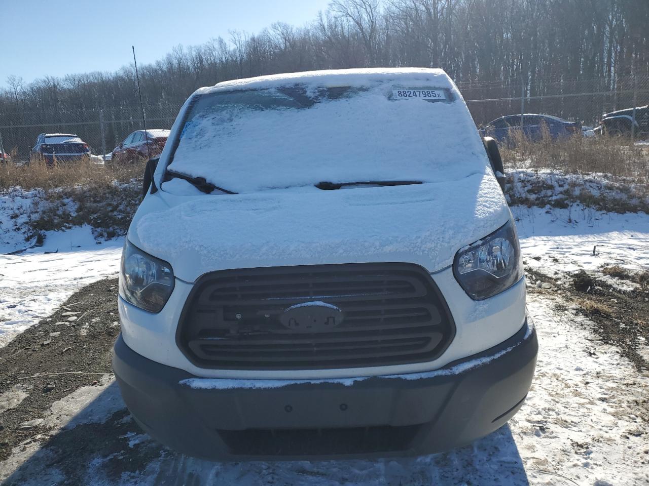2018 Ford Transit VIN 1FTYR1YG5JKA80725 Copart auction photo, side / minor dent/scratches damage thumbnail 5