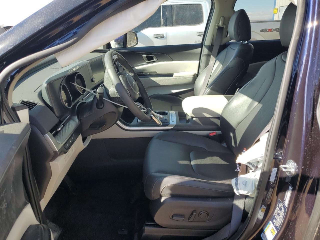 2024 KIA Carnival VIN KNDNB4H38R6441066 Copart auction photo, front end / side damage thumbnail 7