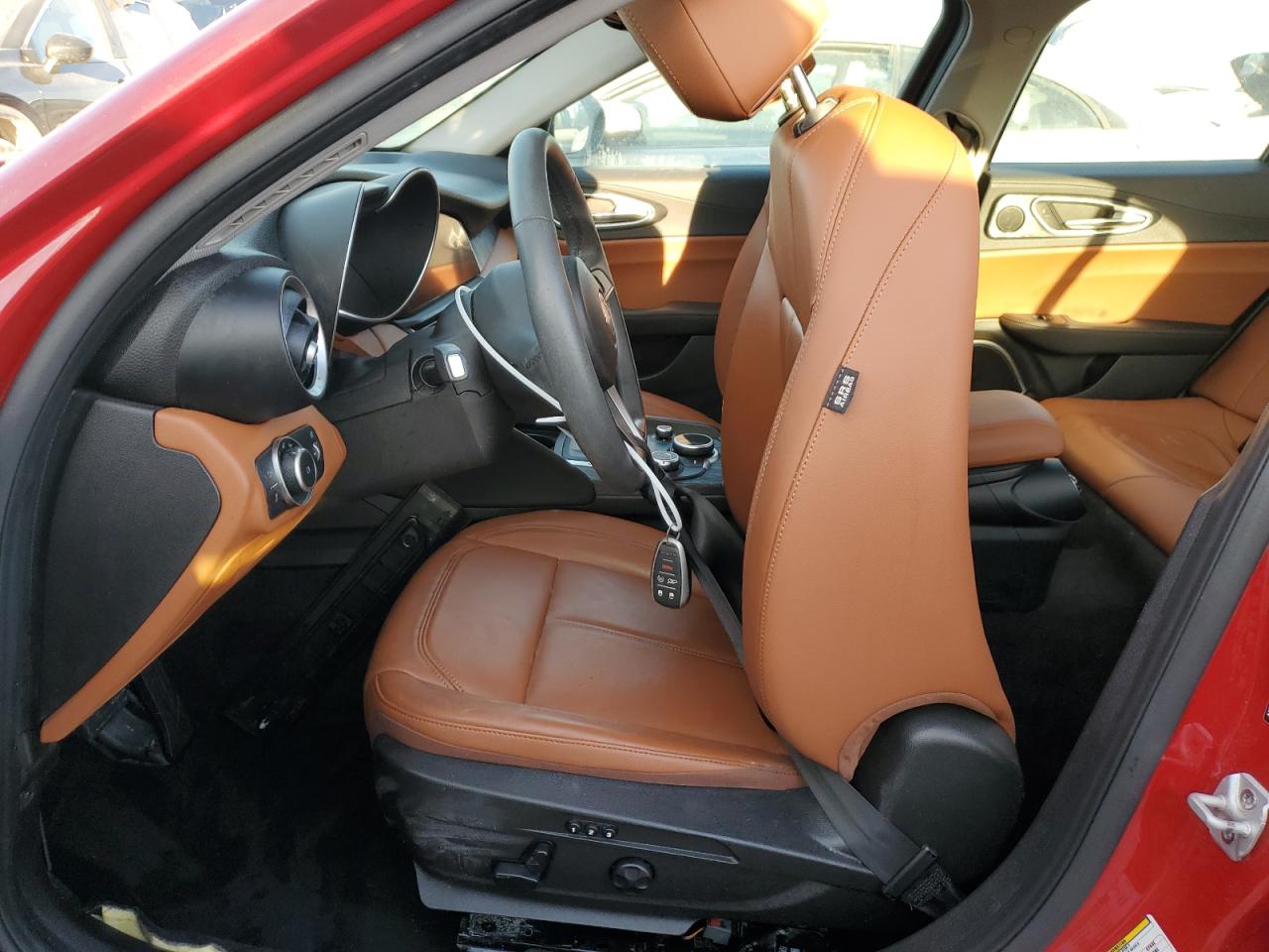 2019 Alfa Romeo Giulia VIN ZARFAMAN2K7605257 Copart auction photo, water/flood damage thumbnail 7
