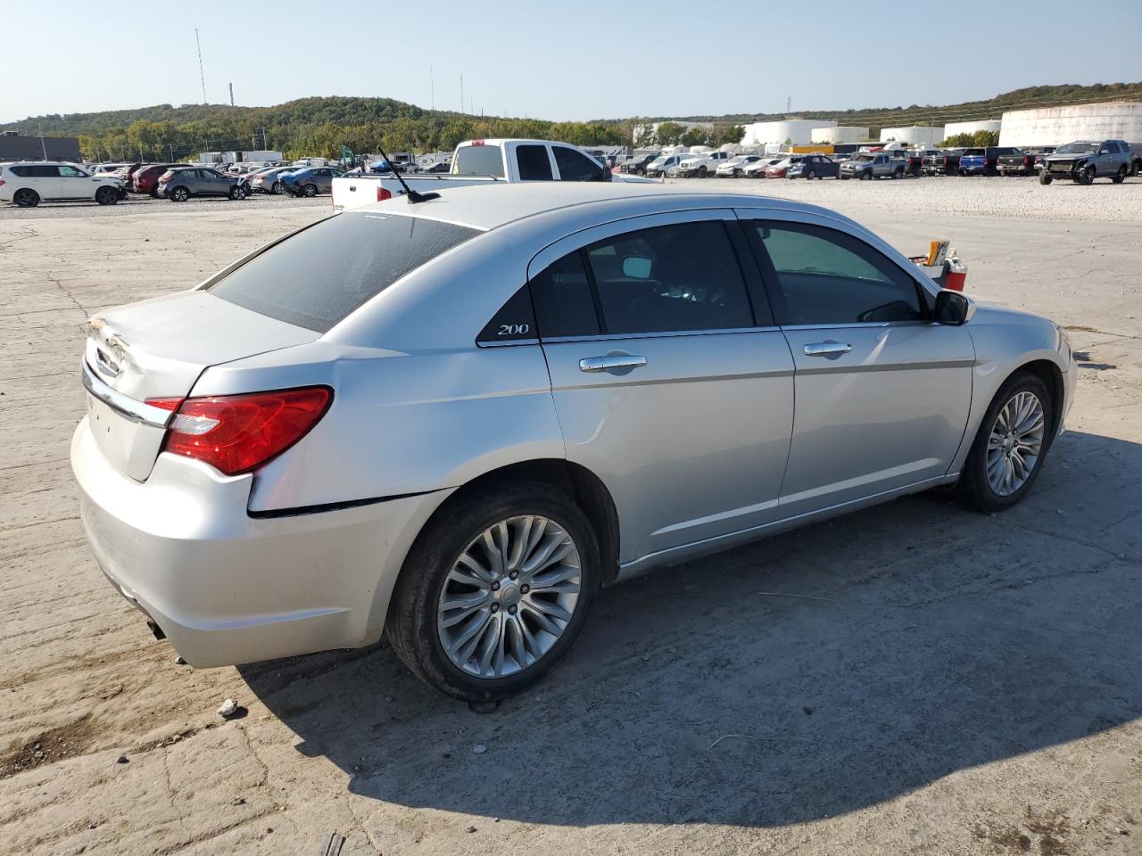 2012 Chrysler 200 VIN 1C3CCBCB7CN121617 Copart auction photo, rear end damage thumbnail 3