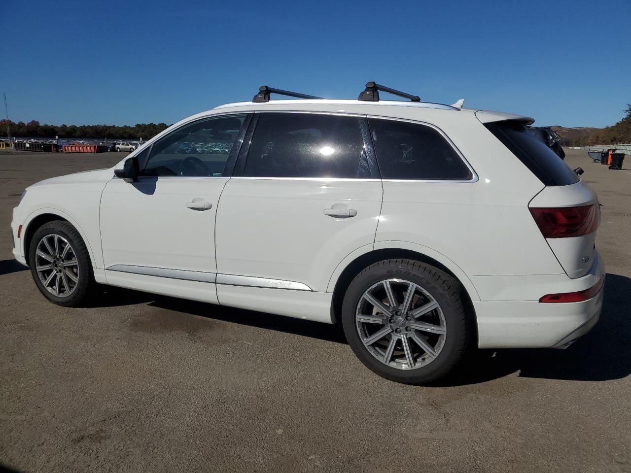 2018 Audi Q7 VIN WA1LAAF70JD050695 Copart auction photo, undercarriage / minor dent/scratches damage thumbnail 2