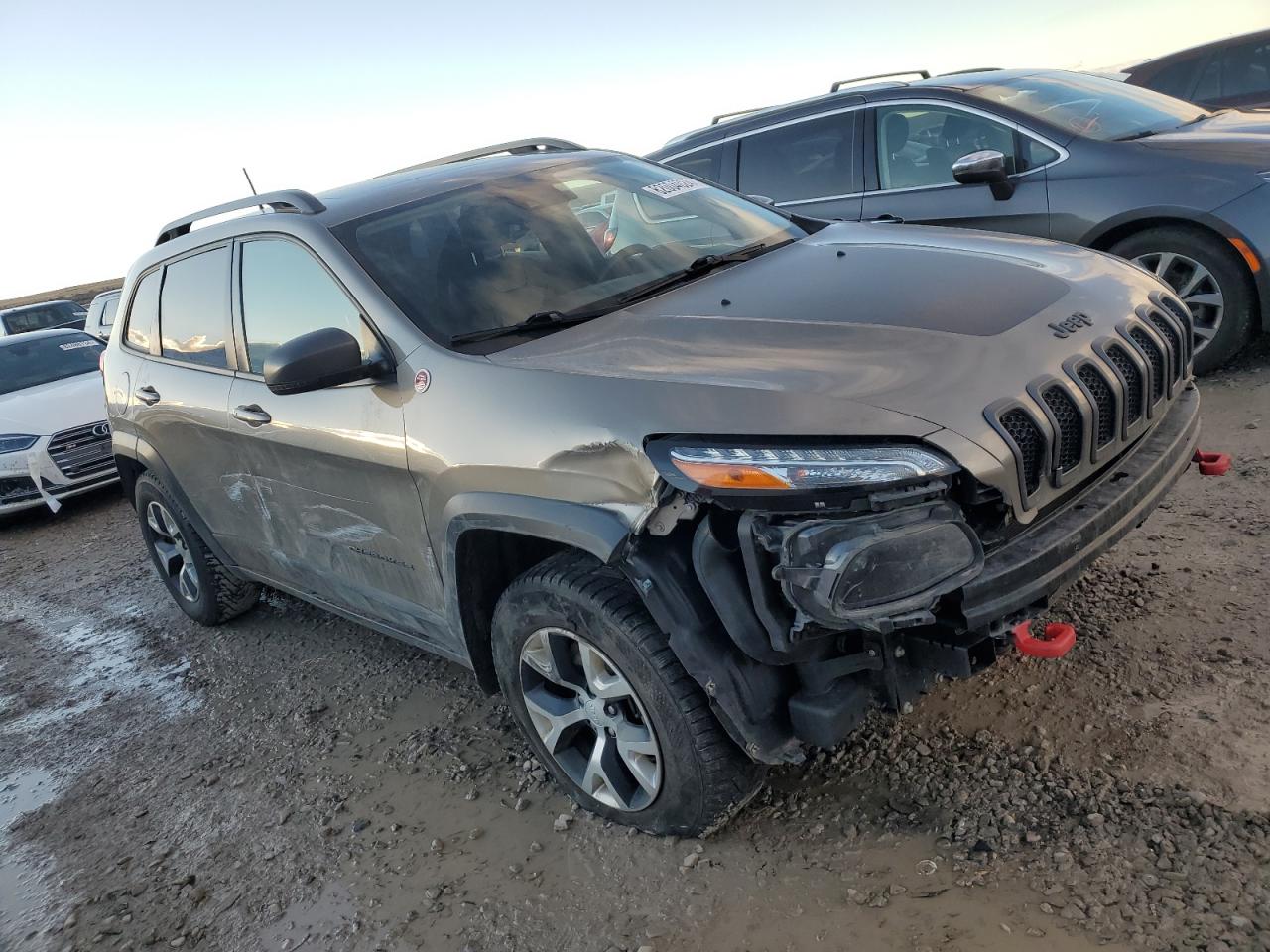 2018 Jeep Cherokee VIN 1C4PJMBX8JD598510 Copart auction photo, front end / side damage thumbnail 4
