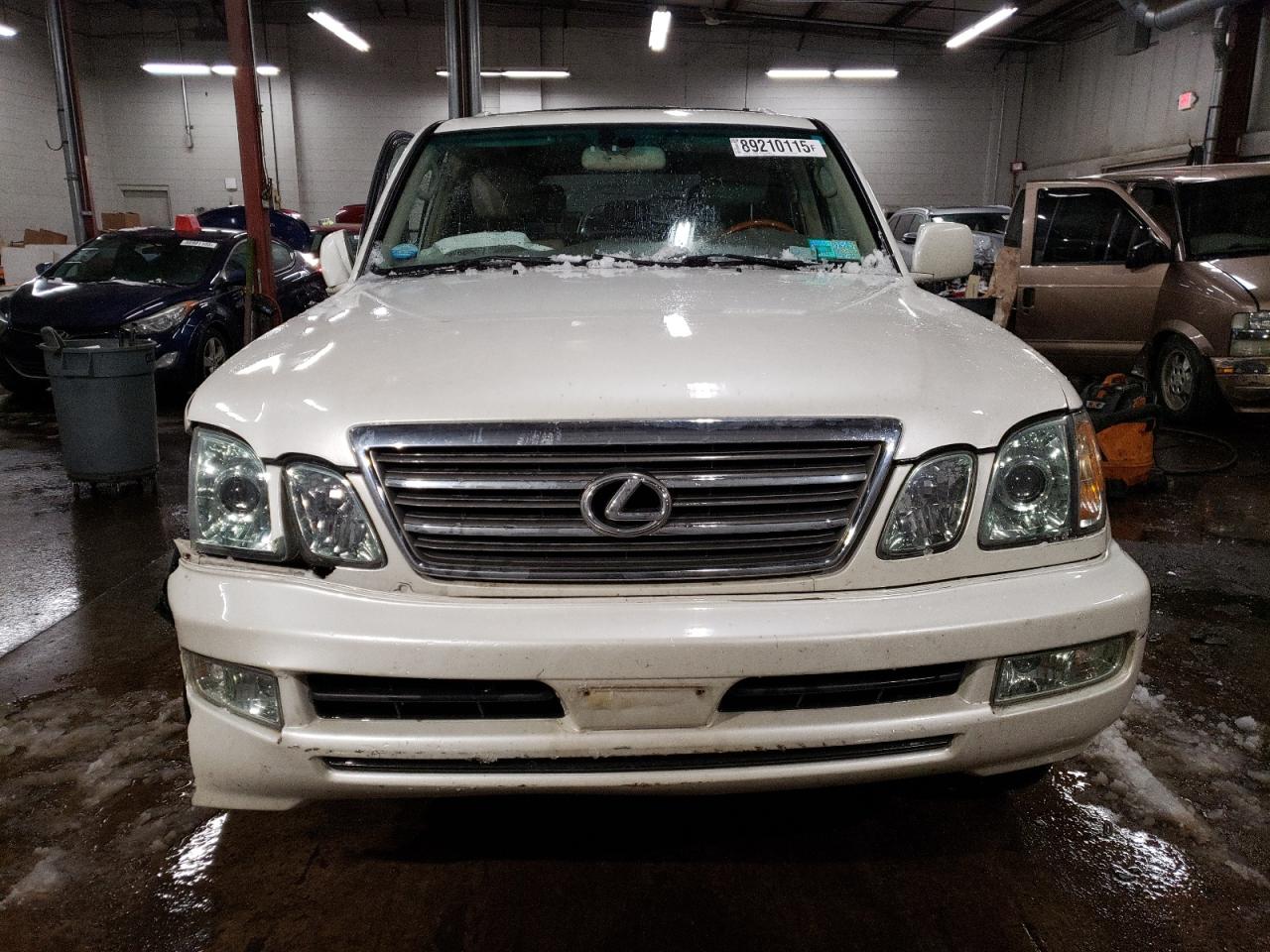 2005 Lexus LX VIN JTJHT00W853549527 Copart auction photo, side / minor dent/scratches damage thumbnail 5