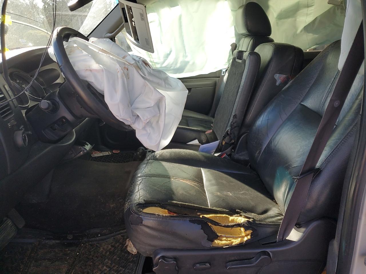 2011 Chevrolet Silverado VIN 3GCPKSE34BG395046 Copart auction photo, all over / undercarriage damage thumbnail 7