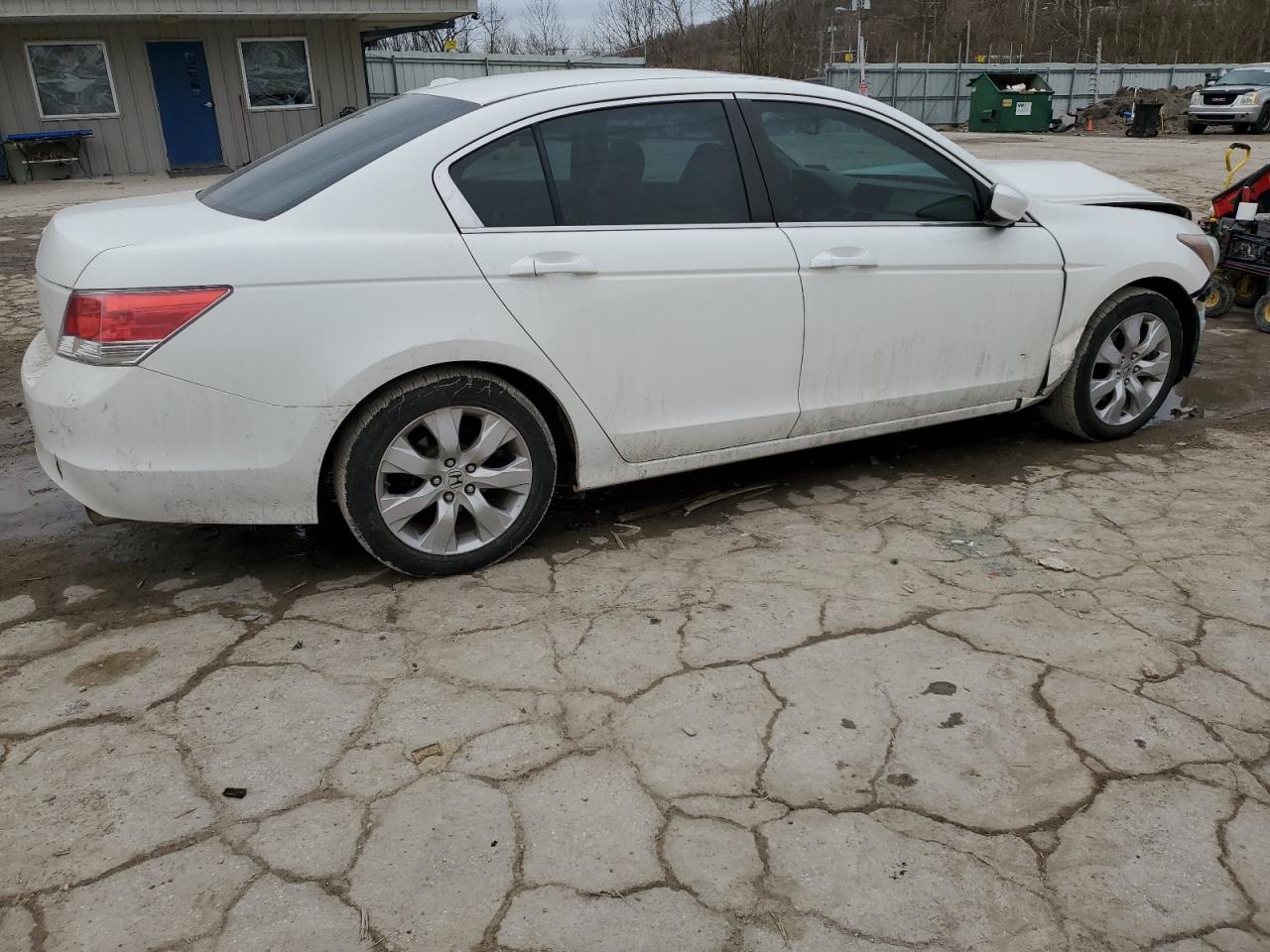 2010 Honda Accord VIN 1HGCP2F81AA090676 Copart auction photo, front end / side damage thumbnail 3