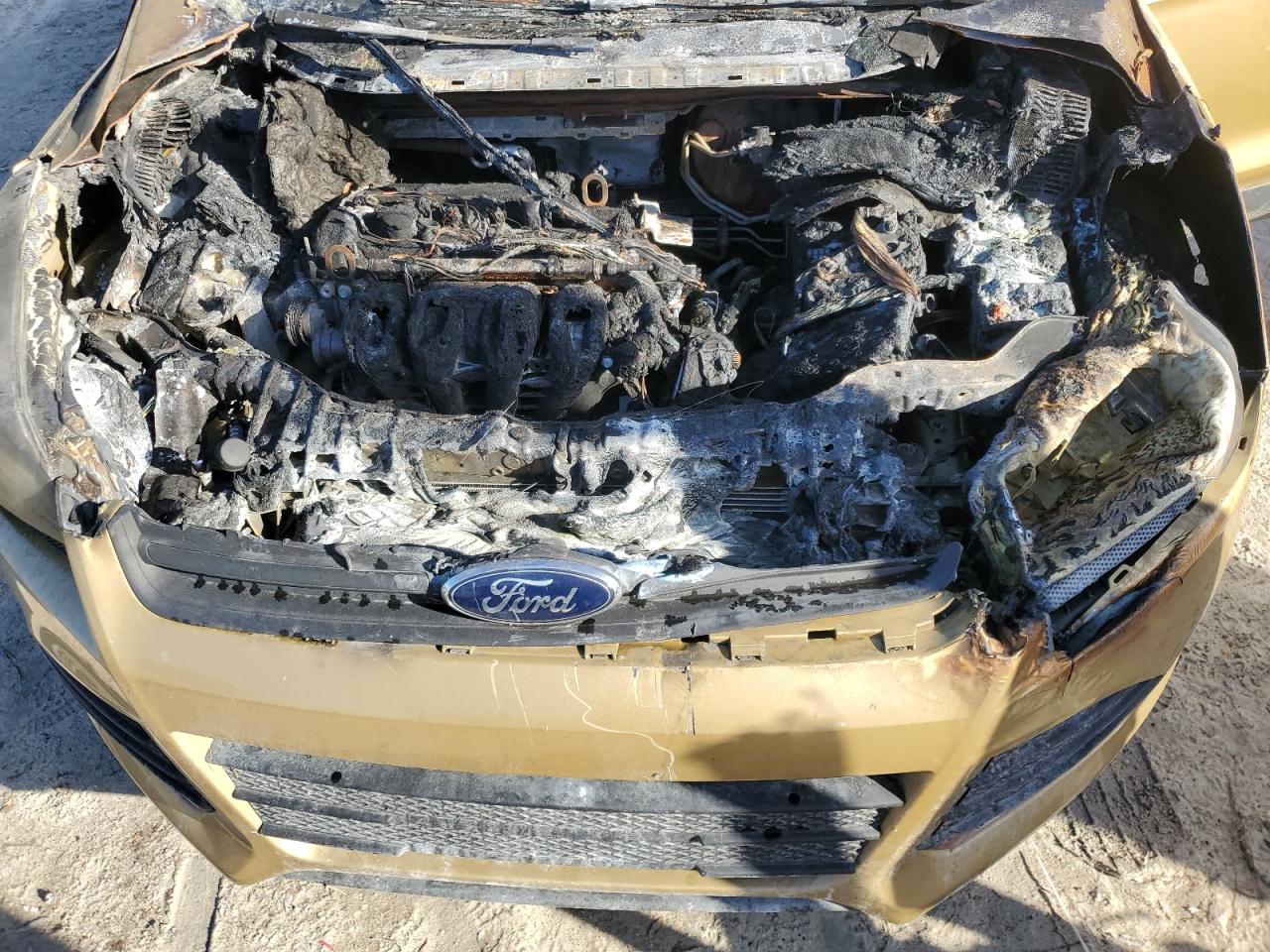2015 Ford Escape VIN 1FMCU0F76FUA14939 Copart auction photo, burn - engine / burn - interior damage thumbnail 12