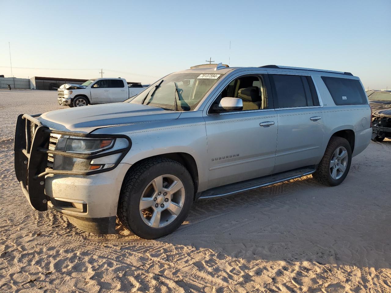 2016 Chevrolet Suburban VIN 1GNSKJKC9GR261706