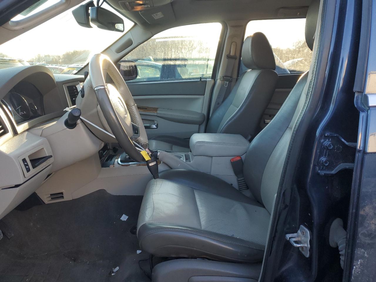 2008 Jeep Grand Cherokee VIN 1J8HR58238C230341 Copart auction photo, front end damage thumbnail 7