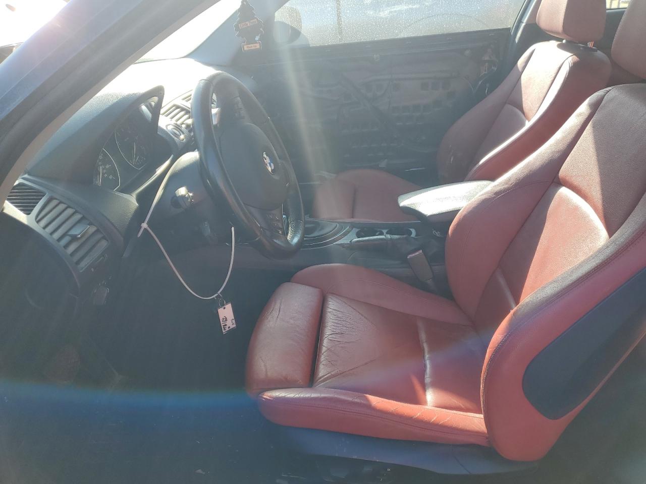 2010 BMW 1er VIN WBAUP7C50AVK77035 Copart auction photo, all over damage thumbnail 7