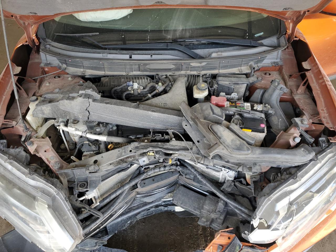2017 Nissan Rogue VIN 5N1AT2MT0HC733506 Copart auction photo, front end / minor dent/scratches damage thumbnail 12