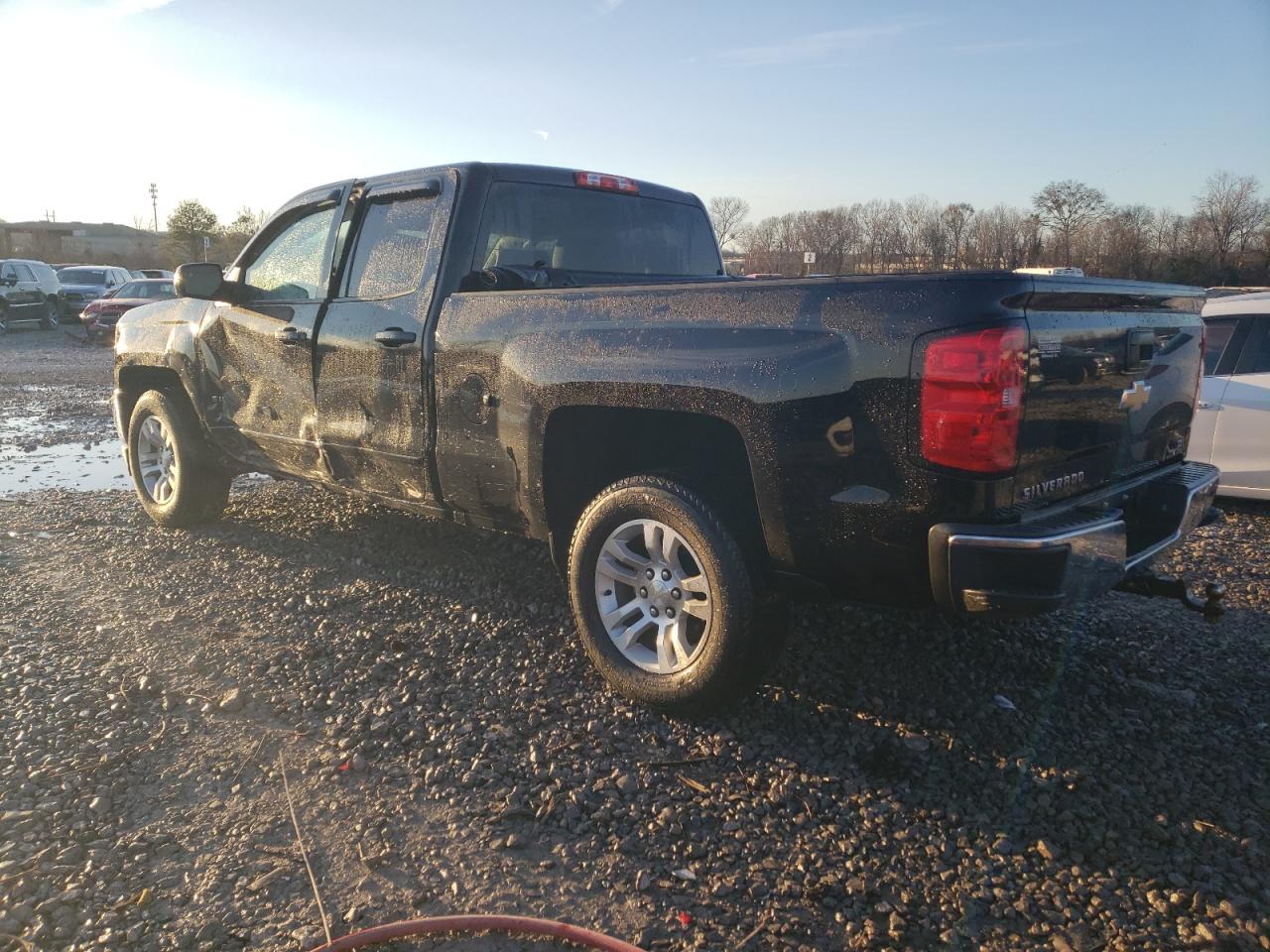 2018 Chevrolet Silverado VIN 1GCRCREC1JZ230097 Copart auction photo, side / front end damage thumbnail 2