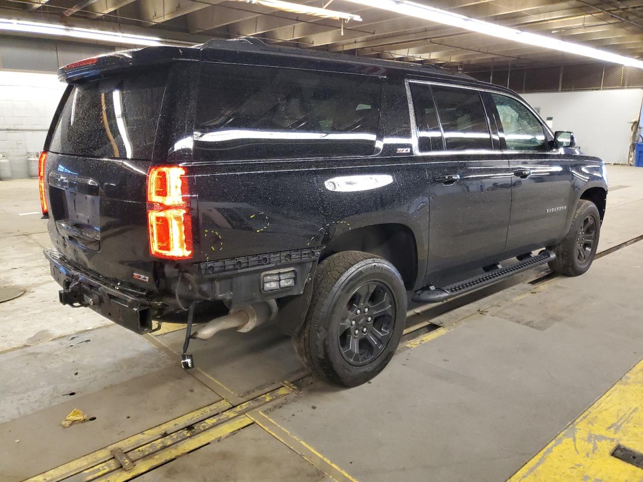 2018 Chevrolet Suburban VIN 1GNSKHKC4JR250886 Copart auction photo, rear end / front end damage thumbnail 3