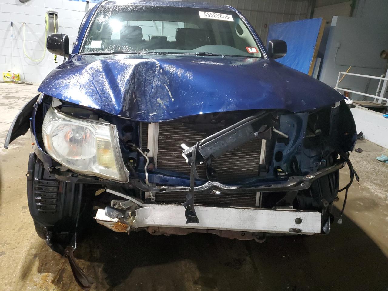 2008 Toyota Tacoma VIN 5TELU42N88Z521495 Copart auction photo, front end / minor dent/scratches damage thumbnail 5