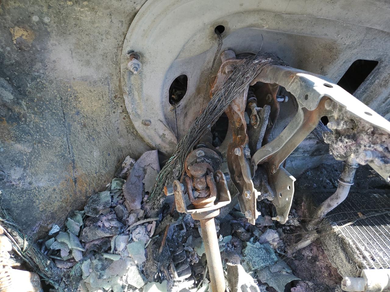 2011 Chevrolet Traverse VIN 1GNKRJED9BJ130038 Copart auction photo, burn damage thumbnail 9