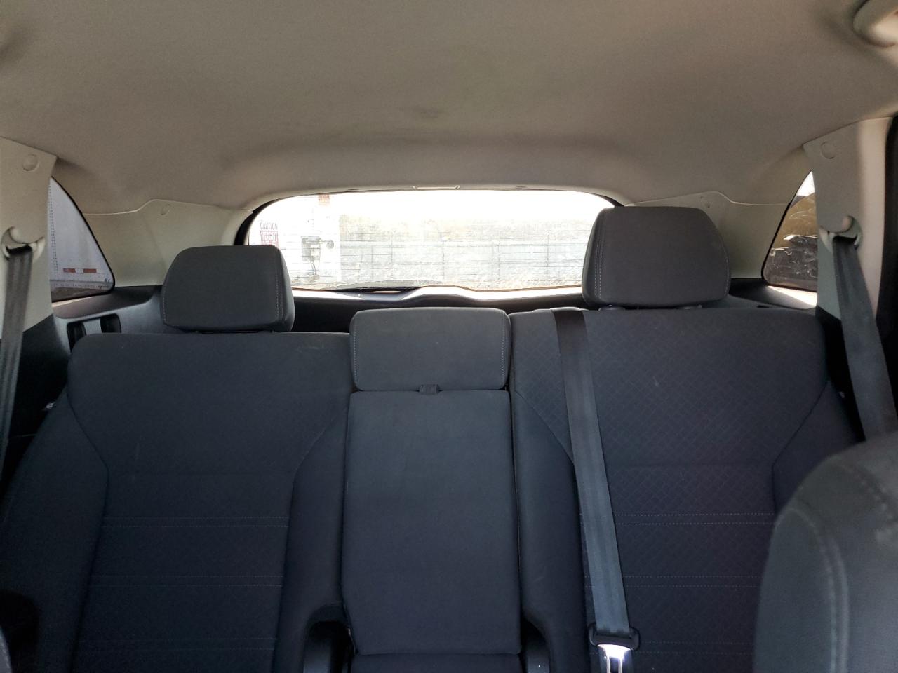 2018 KIA Sorento VIN 5XYPG4A38JG388309 Copart auction photo, front end / side damage thumbnail 10