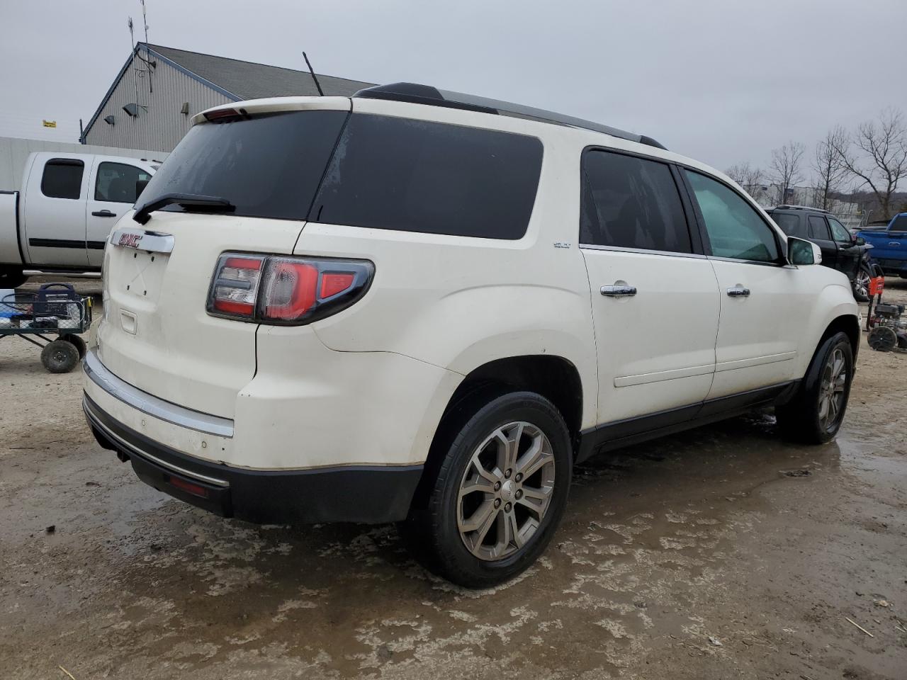 2014 GMC Acadia VIN 1GKKRRKDXEJ377685 Copart auction photo, front end / side damage thumbnail 3