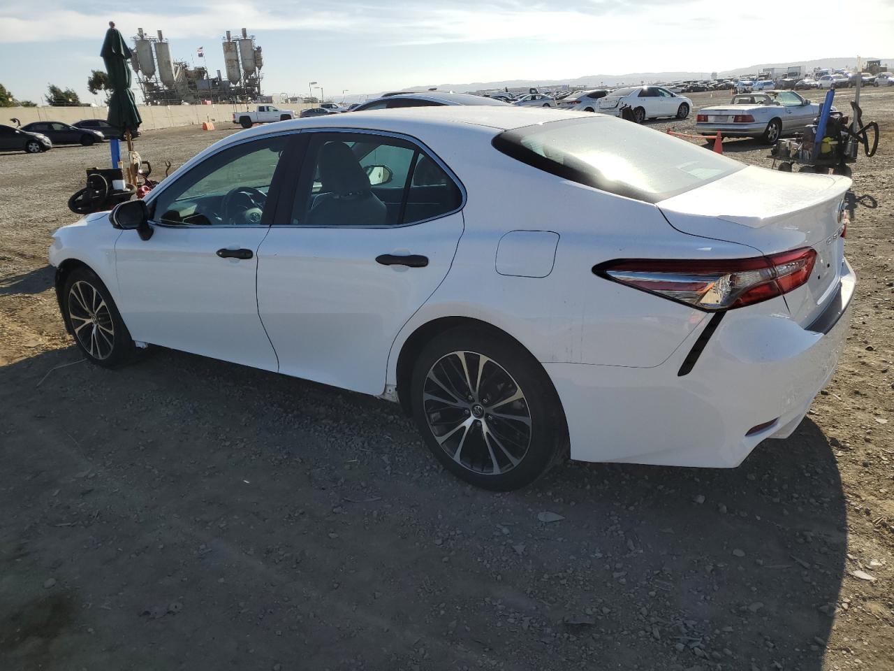 2018 Toyota Camry VIN 4T1B11HKXJU066174 Copart auction photo, front end damage thumbnail 2