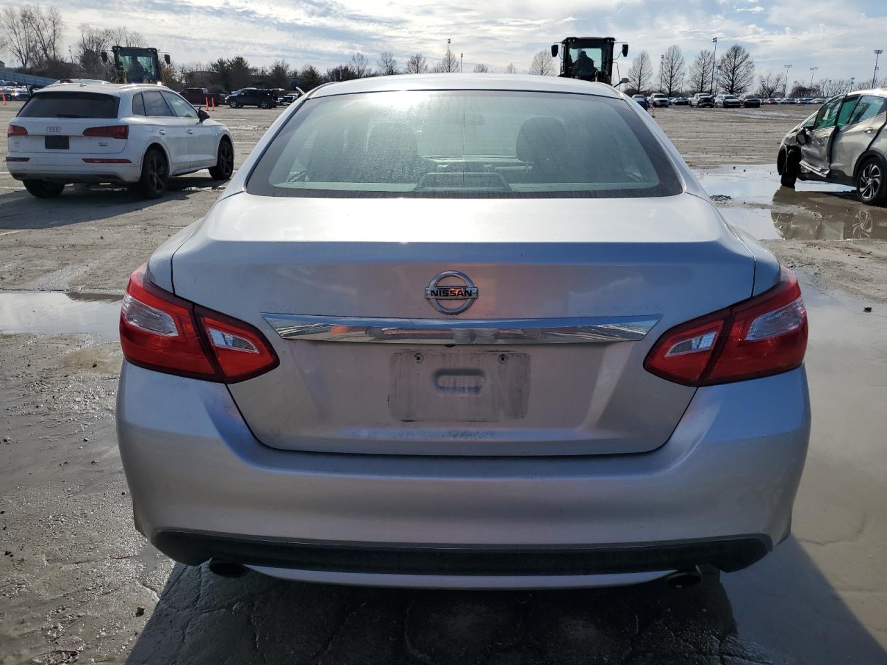 2017 Nissan Altima VIN 1N4AL3AP7HN350500 Copart auction photo, front end damage thumbnail 6