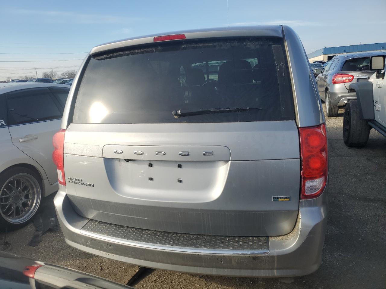 2019 Dodge Caravan VIN 2C4RDGBG8KR654591 Copart auction photo, mechanical / minor dent/scratches damage thumbnail 6