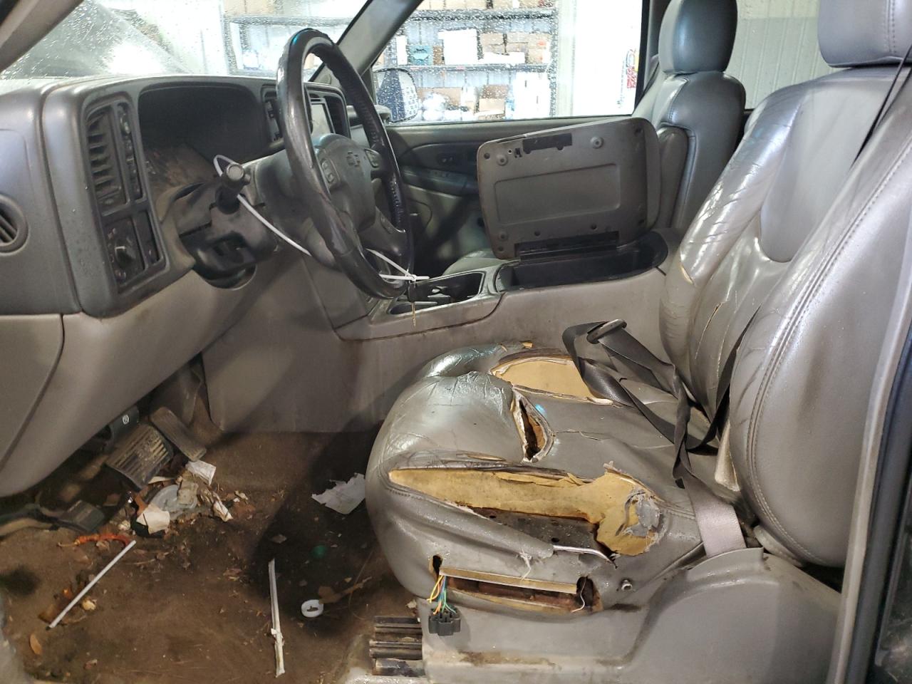 2003 Chevrolet Suburban VIN 3GNFK16T23G306247 Copart auction photo, front end damage thumbnail 7