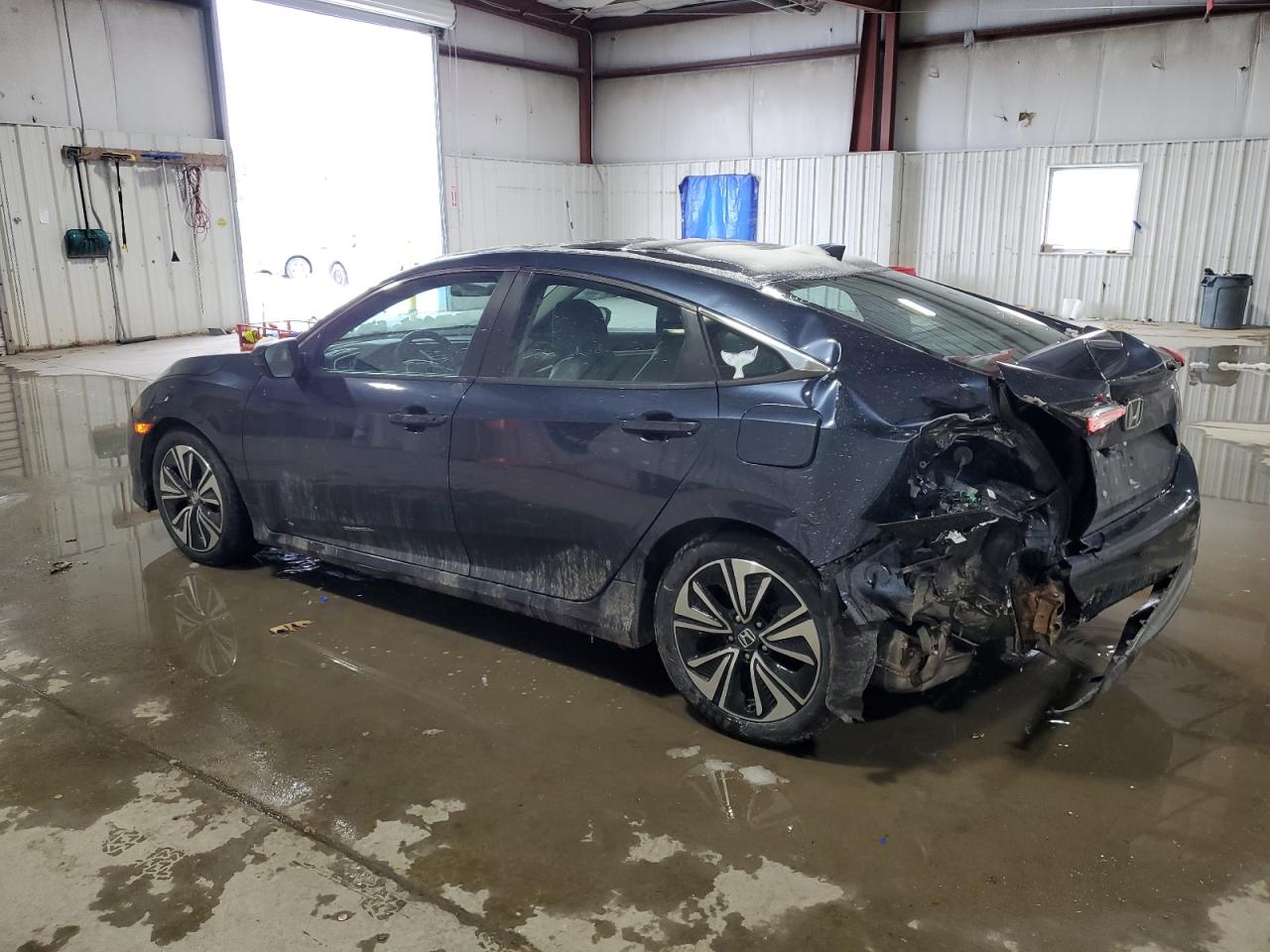 2016 Honda Civic VIN 19XFC1F35GE220129 Copart auction photo, rear end damage thumbnail 2