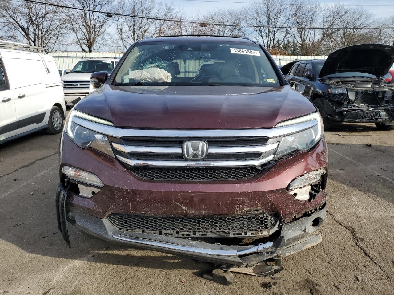 2017 Honda Pilot VIN 5FNYF6H08HB051039 Copart auction photo, front end damage thumbnail 5