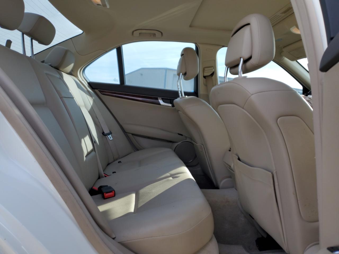 2010 Mercedes-Benz C-klasse VIN WDDGF5EB7AF471488 Copart auction photo, front end damage thumbnail 10