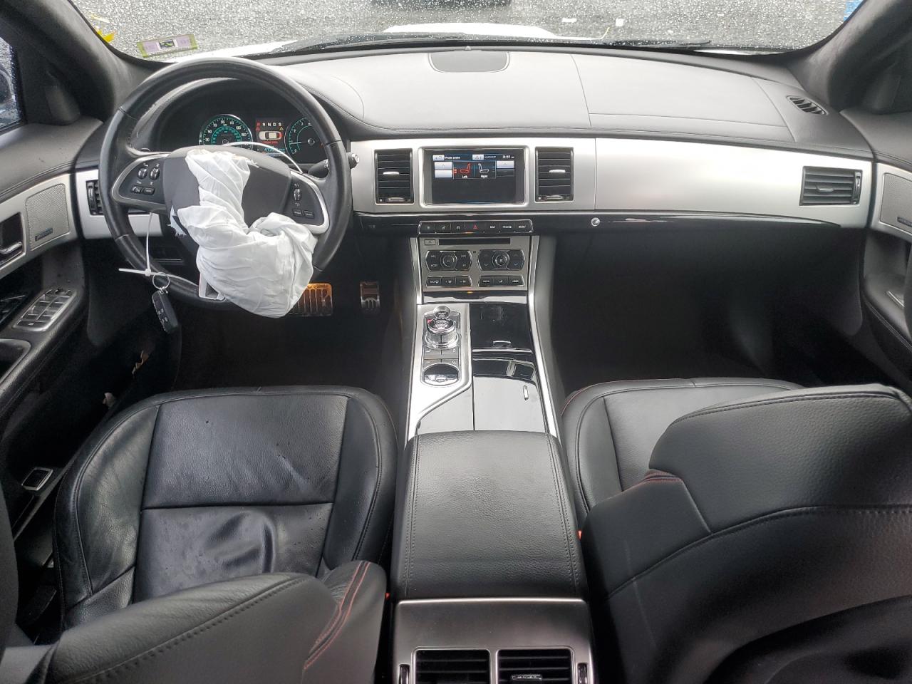 2015 Jaguar XF VIN SAJWJ0FF7F8U58861 Copart auction photo, front end damage thumbnail 8