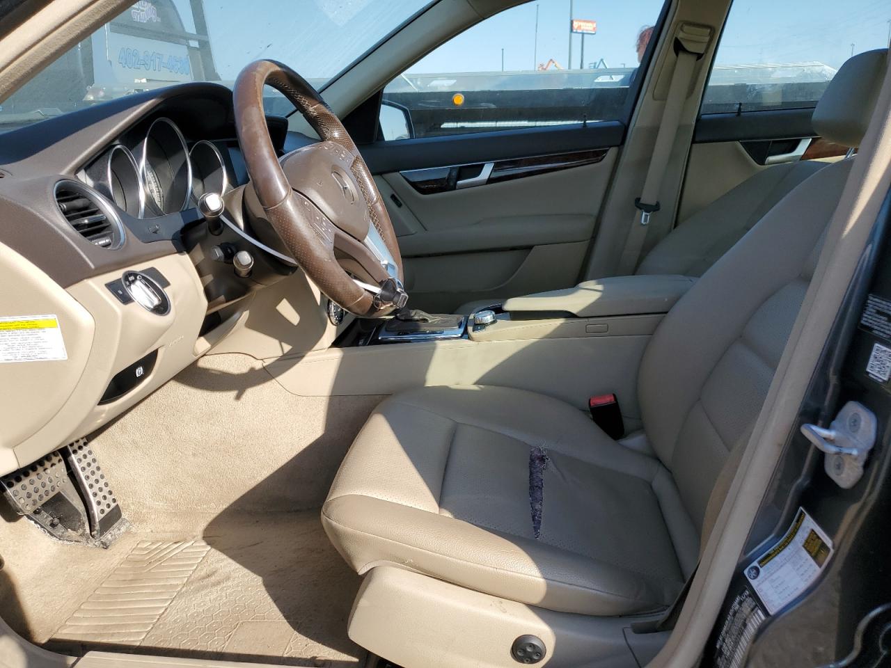 2014 Mercedes-Benz C-klasse VIN WDDGF8AB3EG246718 Copart auction photo, front end damage thumbnail 7