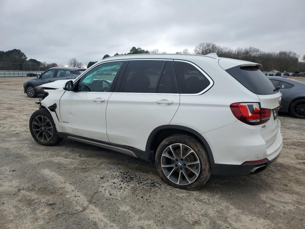 2018 BMW X5 VIN 5UXKR0C57J0X87129 Copart auction photo, all over damage thumbnail 2