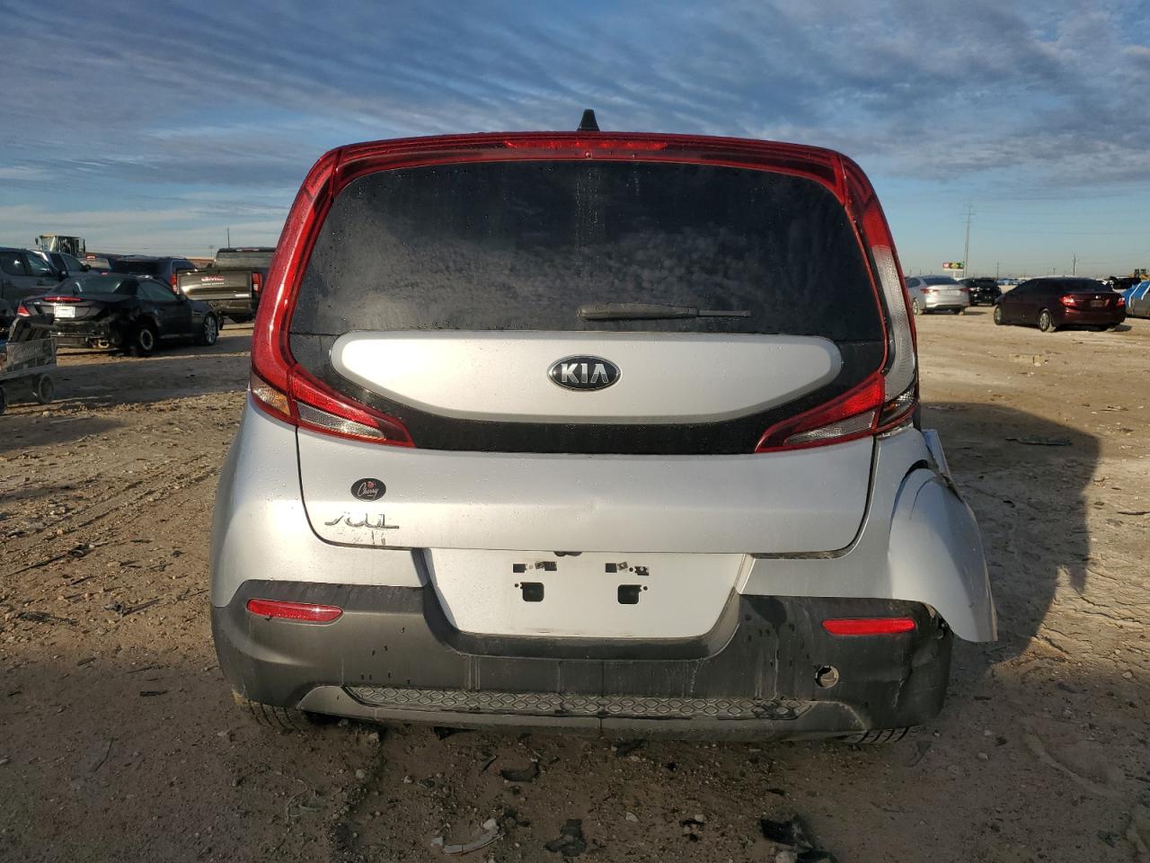 2020 KIA Soul VIN KNDJ23AU5L7040779 Copart auction photo, all over damage thumbnail 6